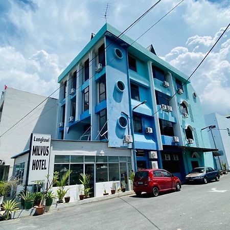 Milvus Hotel Kuah Kültér fotó