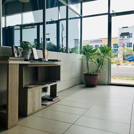Milvus Hotel Kuah Kültér fotó
