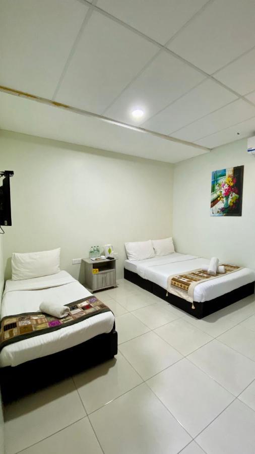 Milvus Hotel Kuah Kültér fotó