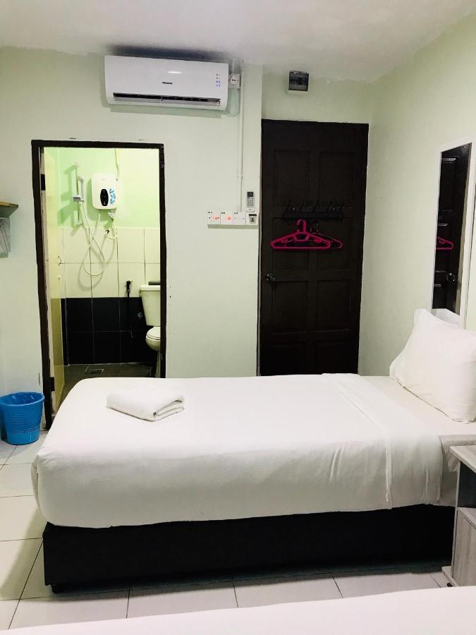 Milvus Hotel Kuah Kültér fotó